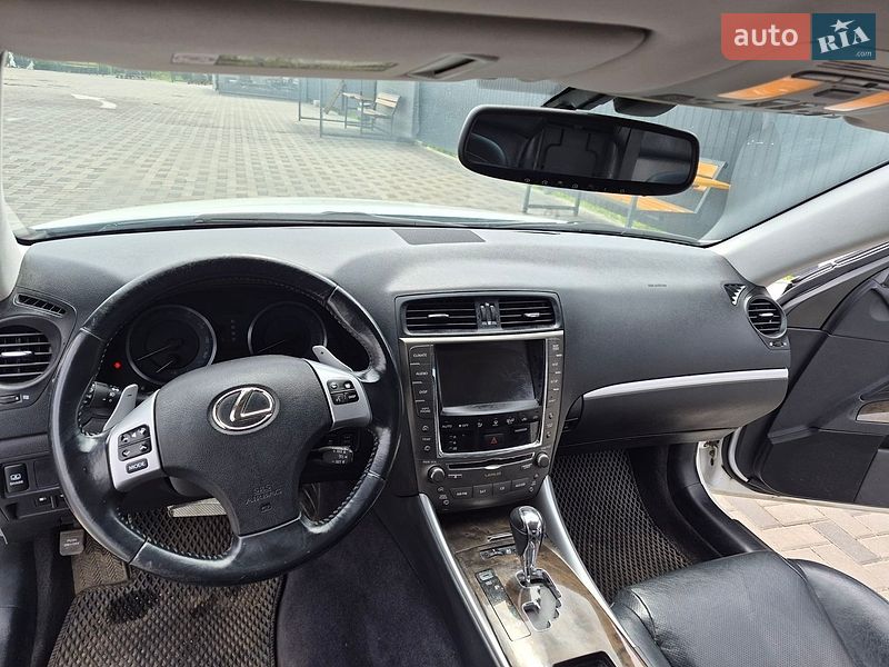 Седан Lexus IS 2011 в Полтаве фото 6 Седан Lexus IS 2011 в Полтаве