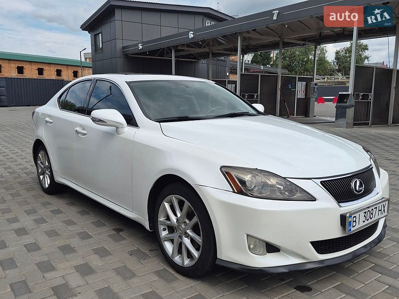 Седан Lexus IS 2011 в Полтаве фото 4 Седан Lexus IS 2011 в Полтаве