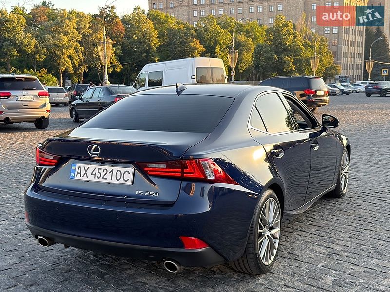 Седан Lexus IS 2014 в Харькове