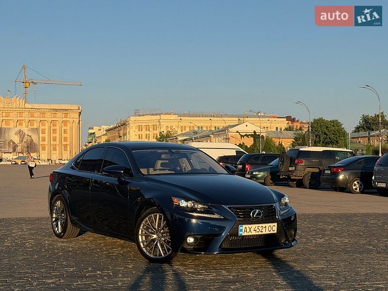 Седан Lexus IS 2014 в Харькове