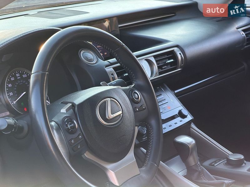 Седан Lexus IS 2014 в Харькове