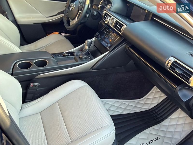 Седан Lexus IS 2014 в Харькове