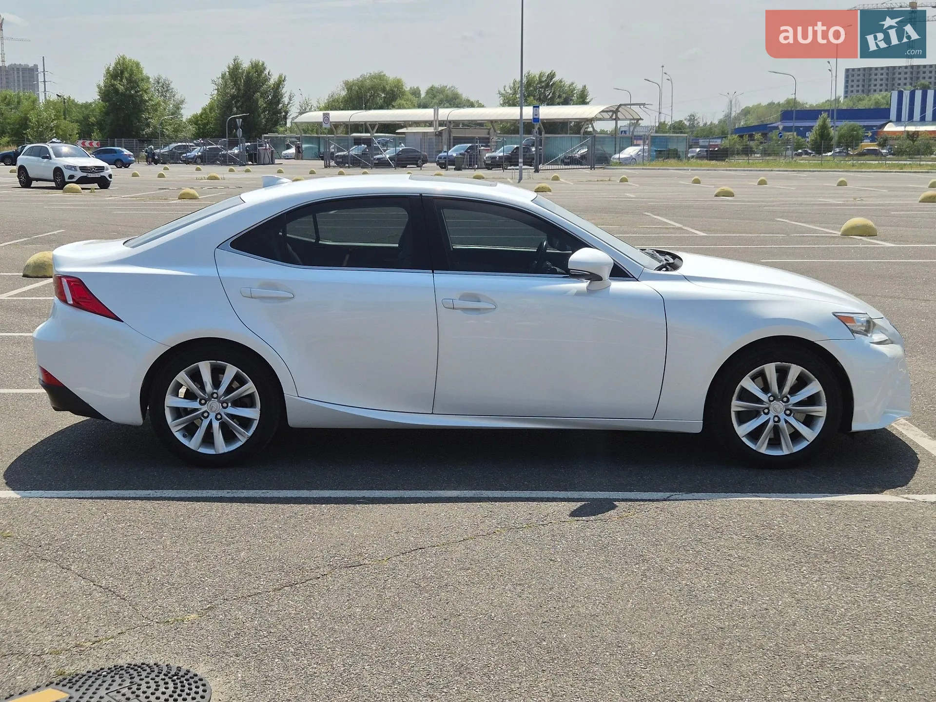 2015 Lexus IS - мініатюра 4