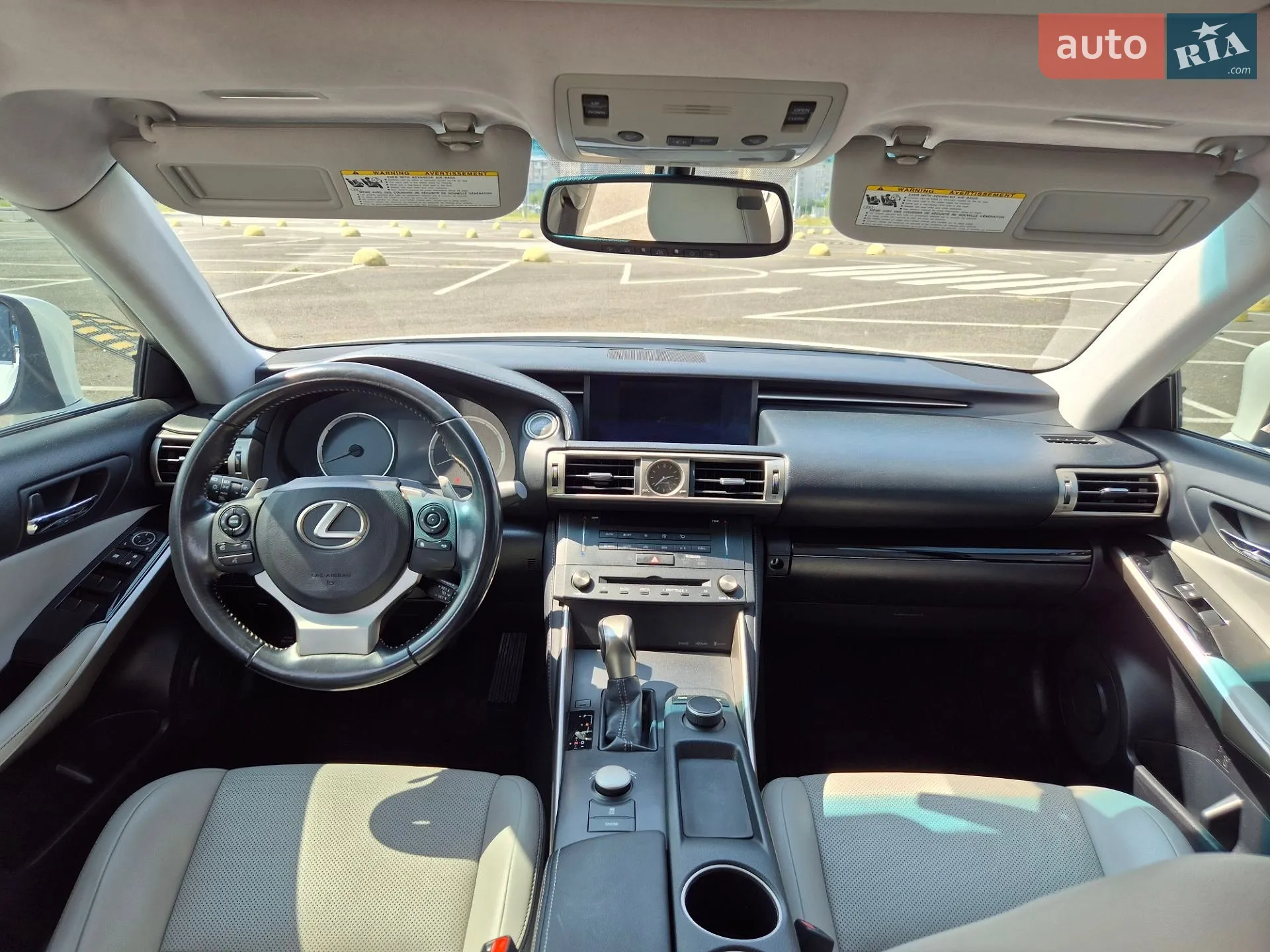 2015 Lexus IS - мініатюра 16