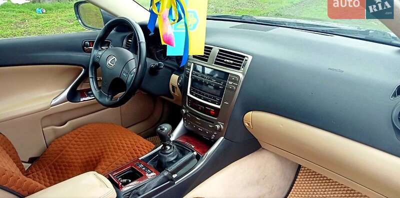 Седан Lexus IS 2007 в Запоріжжі