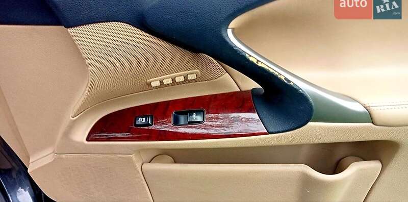 Седан Lexus IS 2007 в Запоріжжі