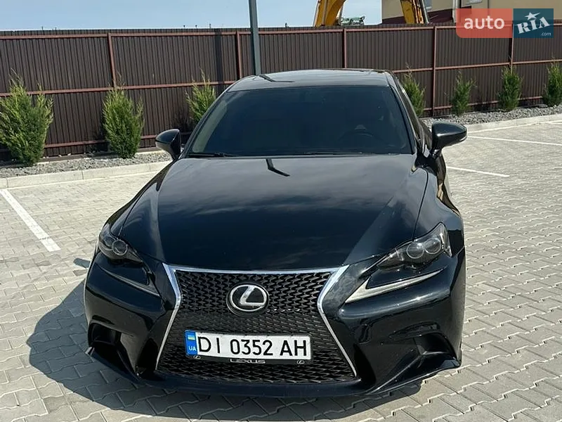Lexus IS 2015
