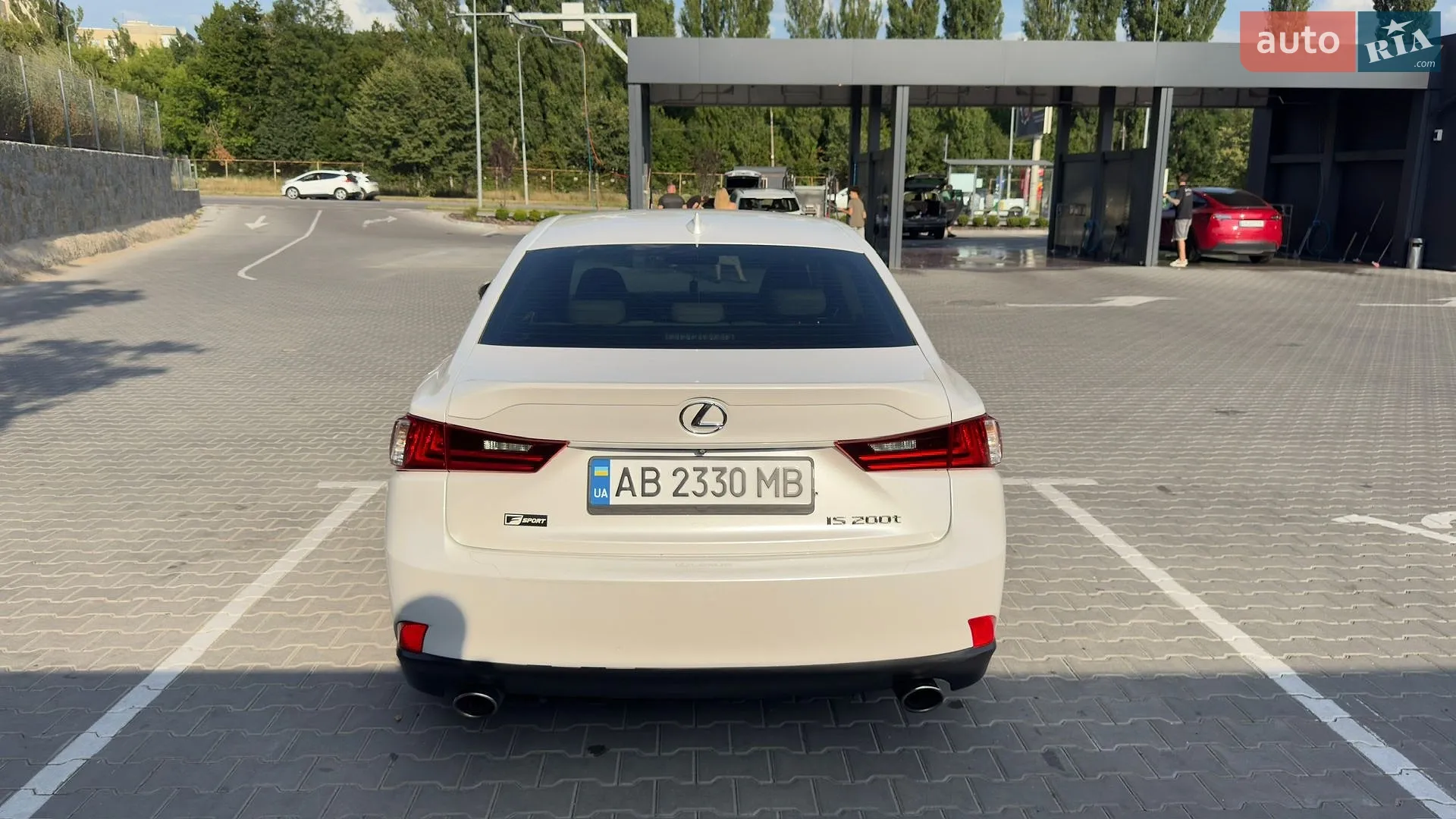 2016 Lexus IS - мініатюра 9