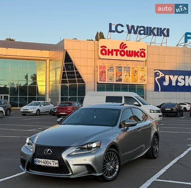 Седан Lexus IS 2015 в Одессе
