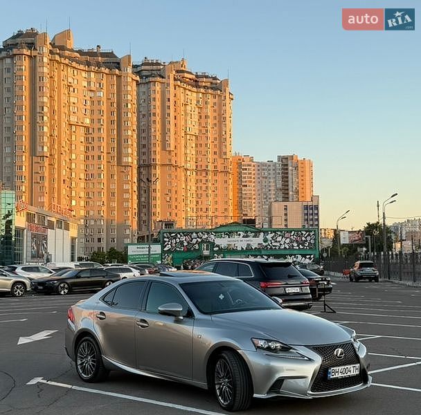 Седан Lexus IS 2015 в Одессе