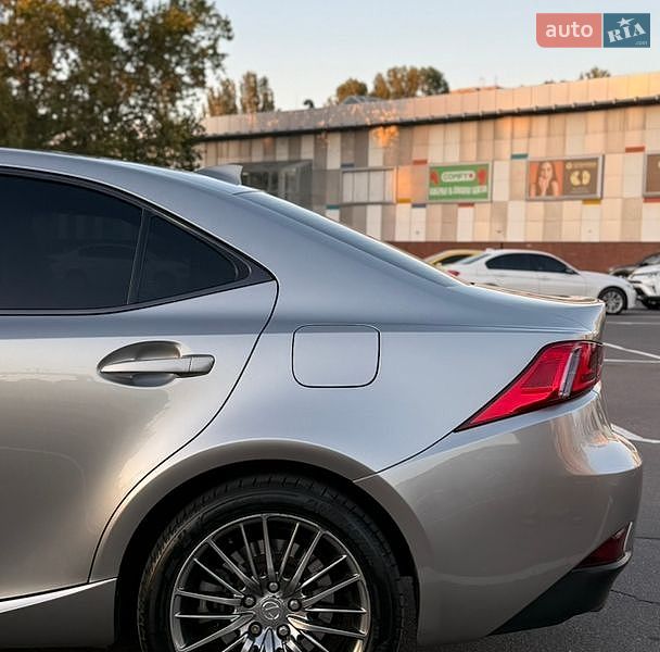 Седан Lexus IS 2015 в Одессе