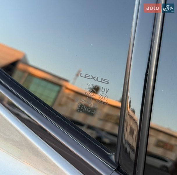 Седан Lexus IS 2015 в Одессе