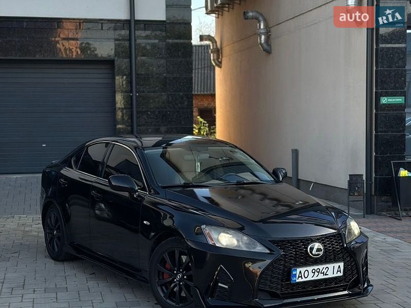 Седан Lexus IS 2007 в Іршаві