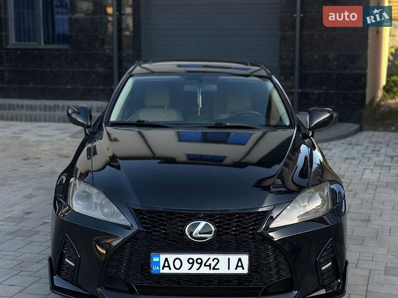 Седан Lexus IS 2007 в Іршаві