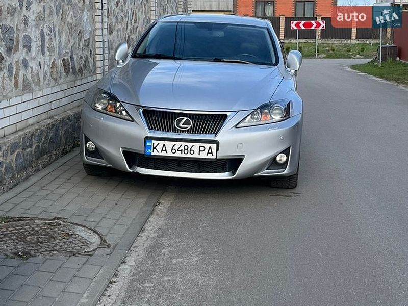 Седан Lexus IS 2011 в Киеве