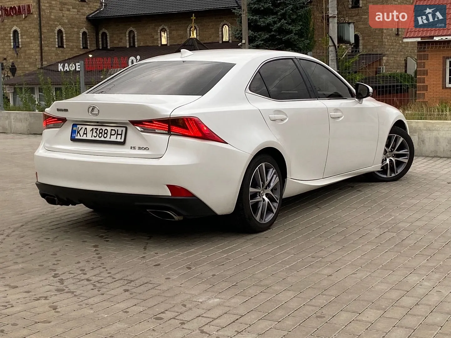 2017 Lexus IS - мініатюра 6
