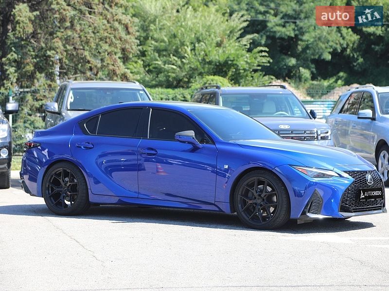 Седан Lexus IS 2022 в Харькове