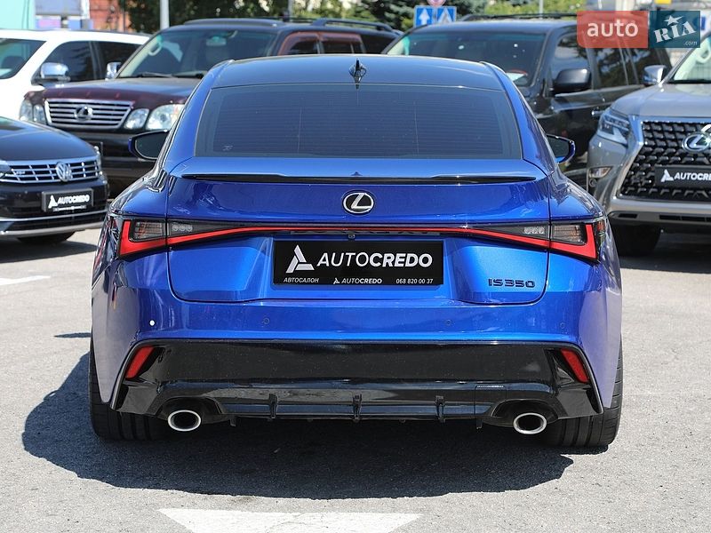 Седан Lexus IS 2022 в Харькове