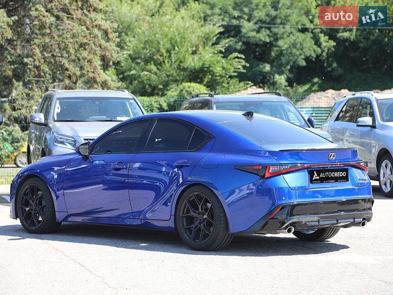 Седан Lexus IS 2022 в Харькове
