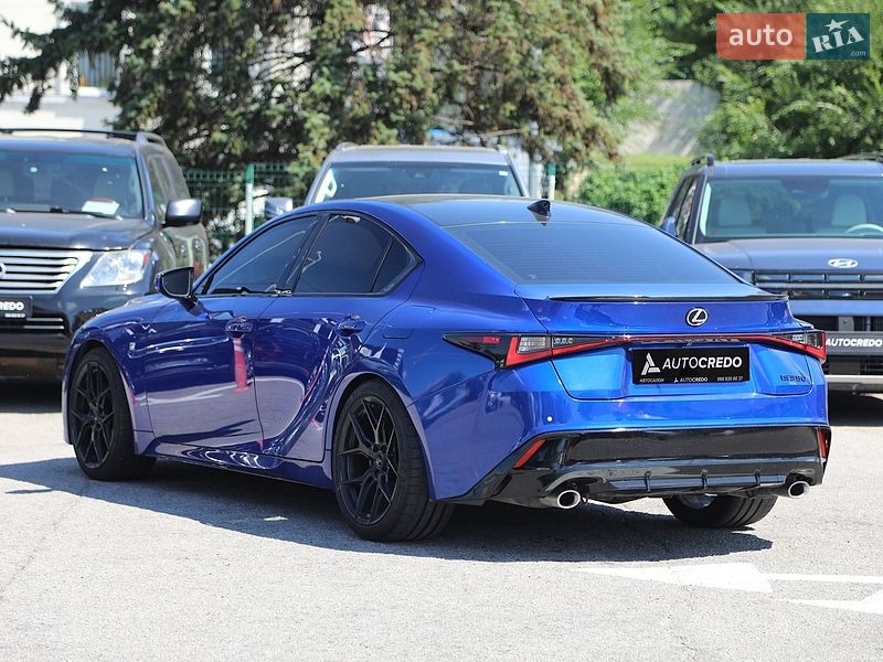 Седан Lexus IS 2022 в Харькове