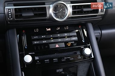 Седан Lexus IS 2022 в Харькове