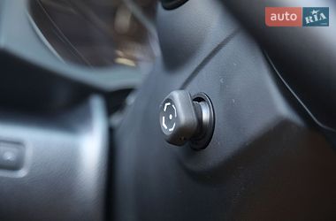Седан Lexus IS 2022 в Харькове