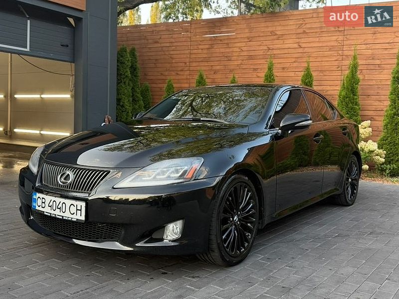 Седан Lexus IS 2008 в Киеве