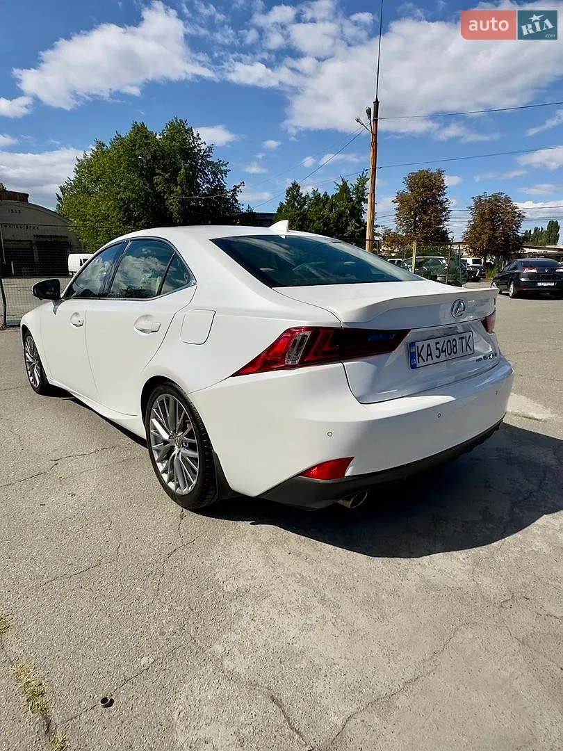 2015 Lexus IS - мініатюра 5