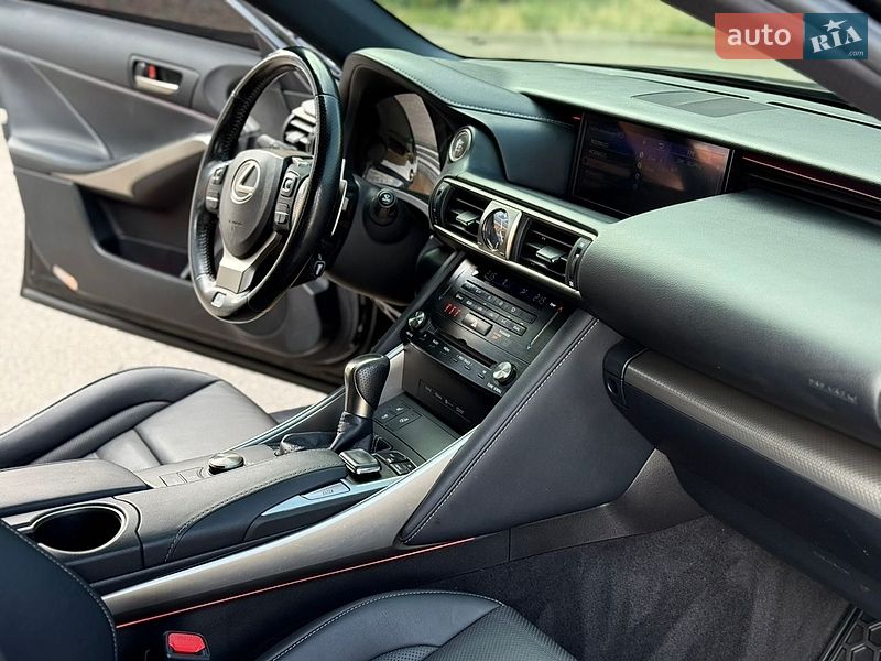 Седан Lexus IS 2017 в Днепре