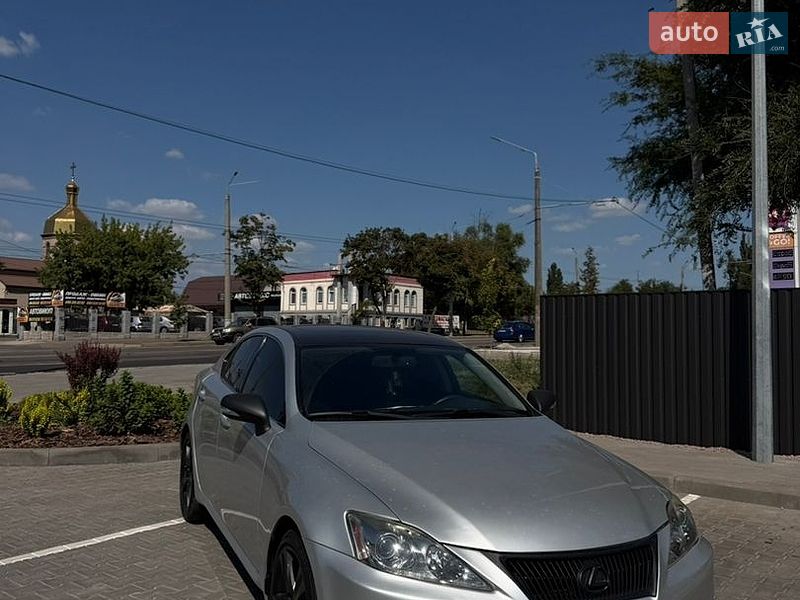 Седан Lexus IS 2011 в Кривом Роге