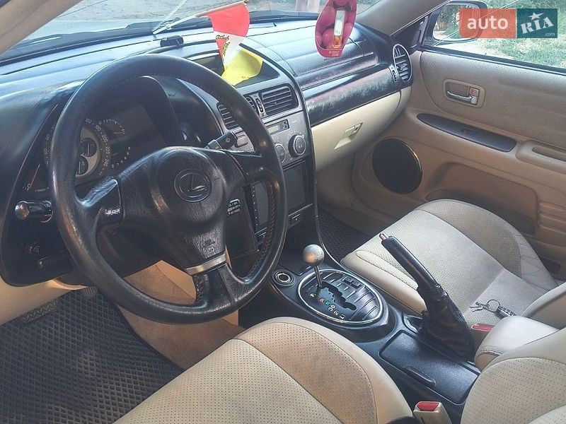 Седан Lexus IS 2003 в Одессе