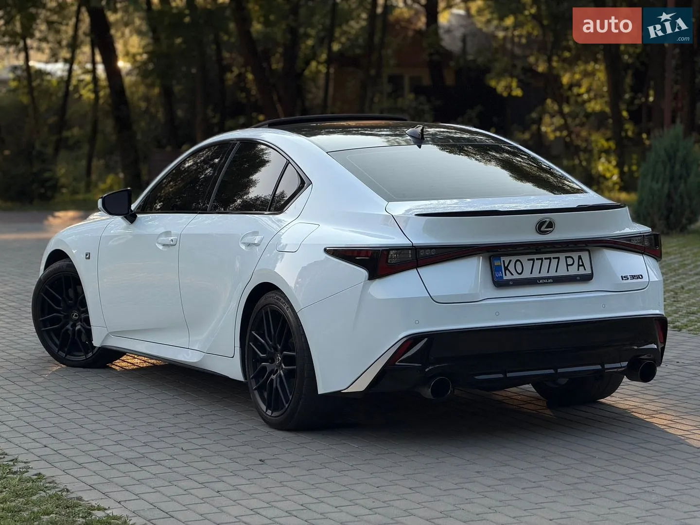 2023 Lexus IS - мініатюра 3