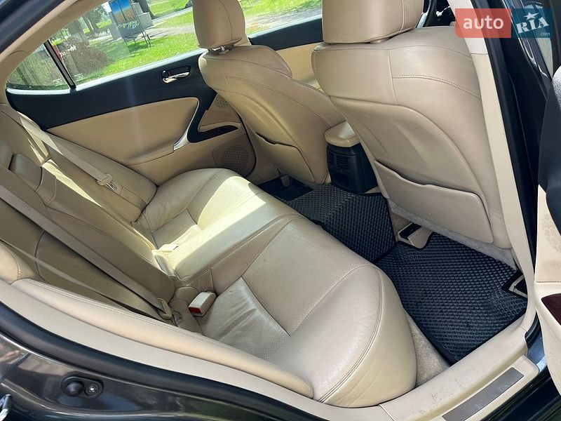 Седан Lexus IS 2006 в Ніжині фото 5 Седан Lexus IS 2006 в Ніжині