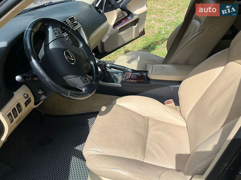 Седан Lexus IS 2006 в Ніжині фото 15 Седан Lexus IS 2006 в Ніжині