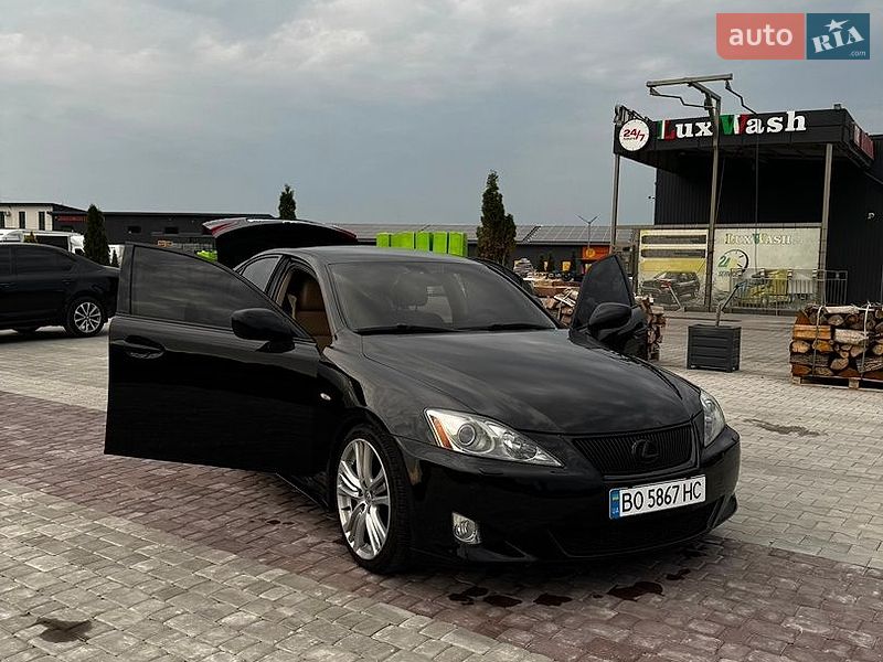 Седан Lexus IS 2006 в Тернополі