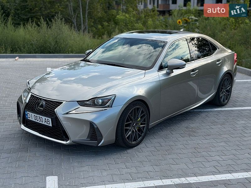 Седан Lexus IS 2018 в Хмельницком