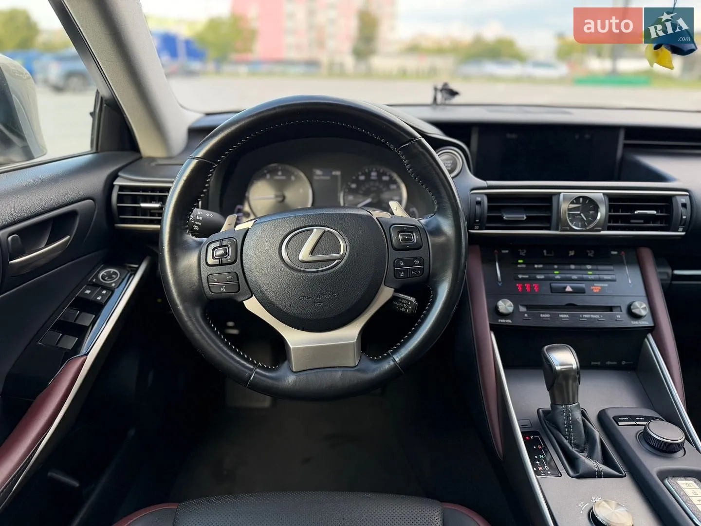 2018 Lexus IS - мініатюра 30