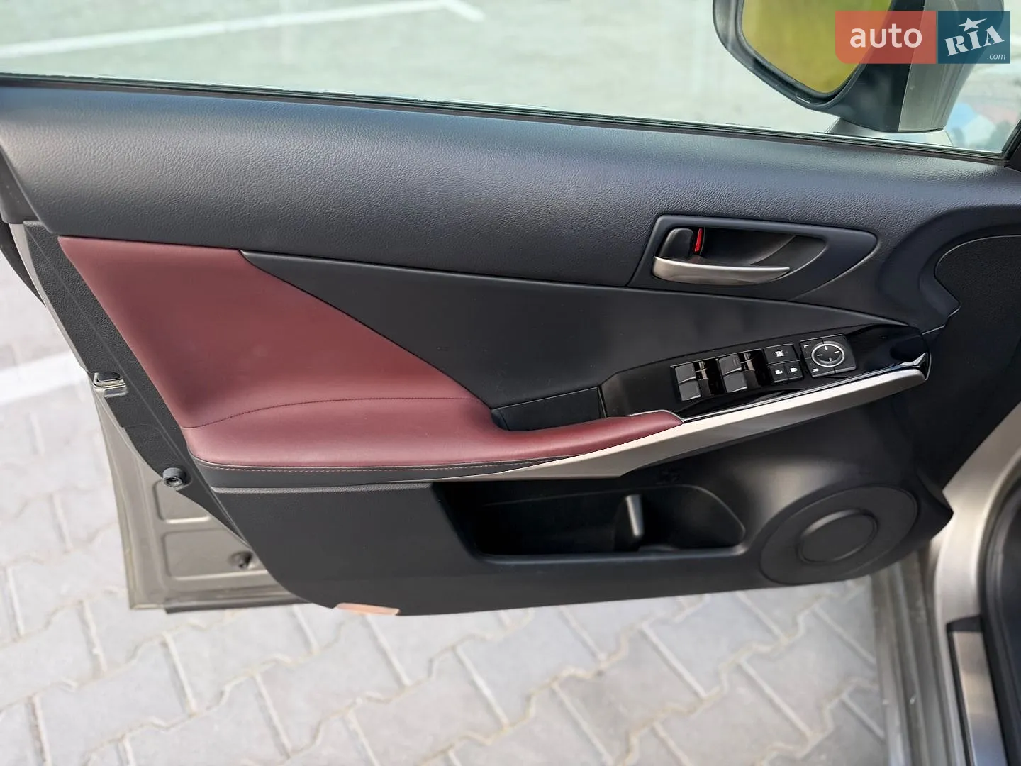 2018 Lexus IS - мініатюра 32