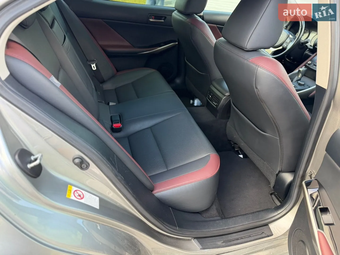 2018 Lexus IS - мініатюра 48
