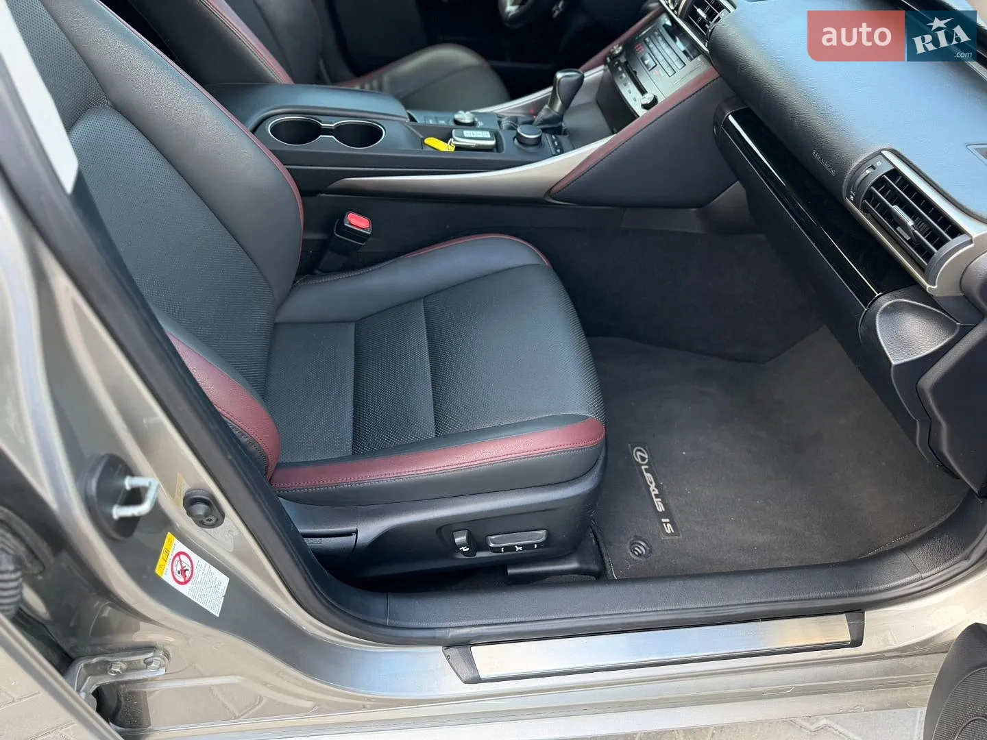 2018 Lexus IS - мініатюра 50