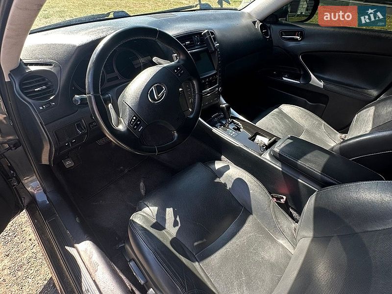 Седан Lexus IS 2010 в Владимире