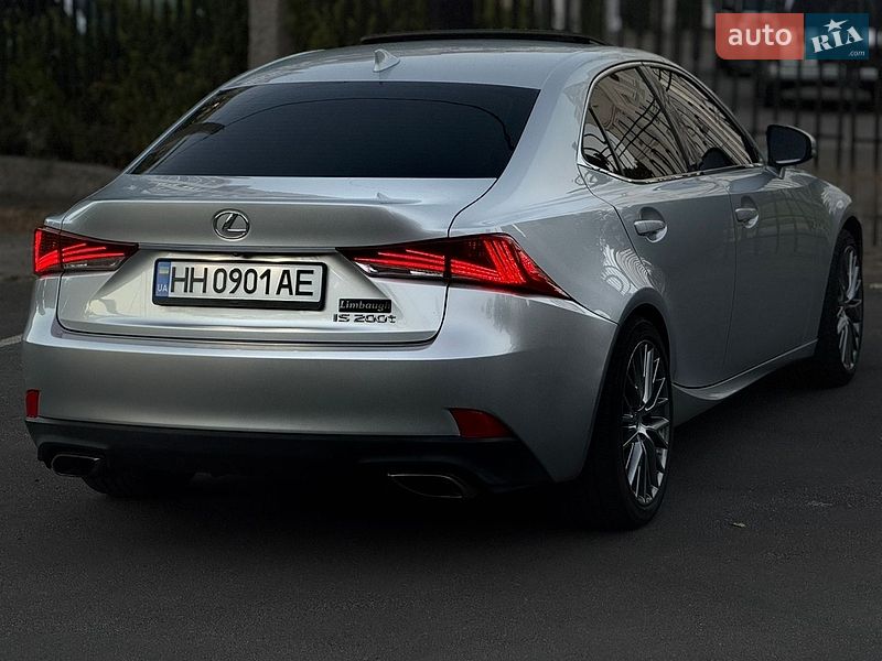 Седан Lexus IS 2017 в Одессе