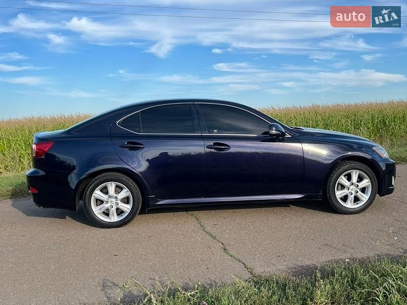 Седан Lexus IS 2010 в Черкассах