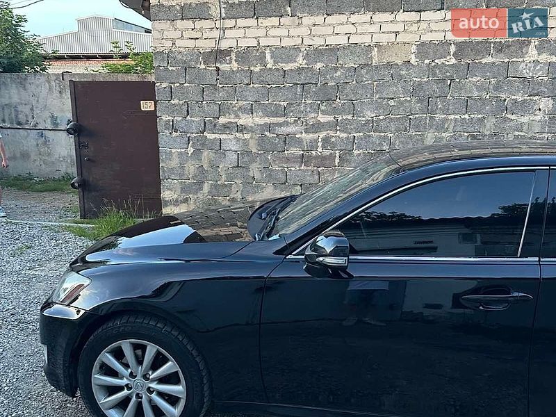 Седан Lexus IS 2009 в Ивано-Франковске