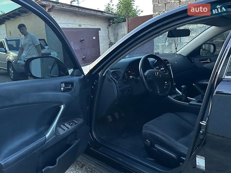 Седан Lexus IS 2009 в Ивано-Франковске