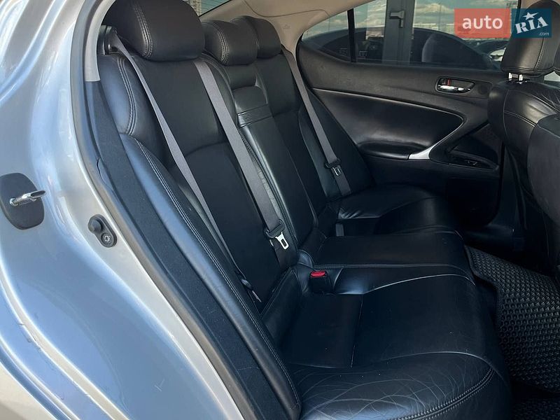 Седан Lexus IS 2007 в Києві фото 11 Седан Lexus IS 2007 в Києві