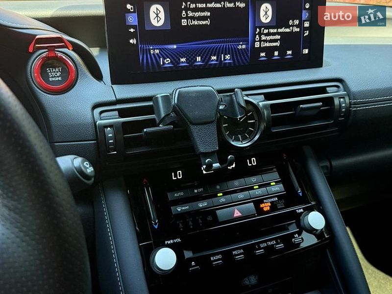 Седан Lexus IS 2023 в Киеве фото 15 Седан Lexus IS 2023 в Киеве
