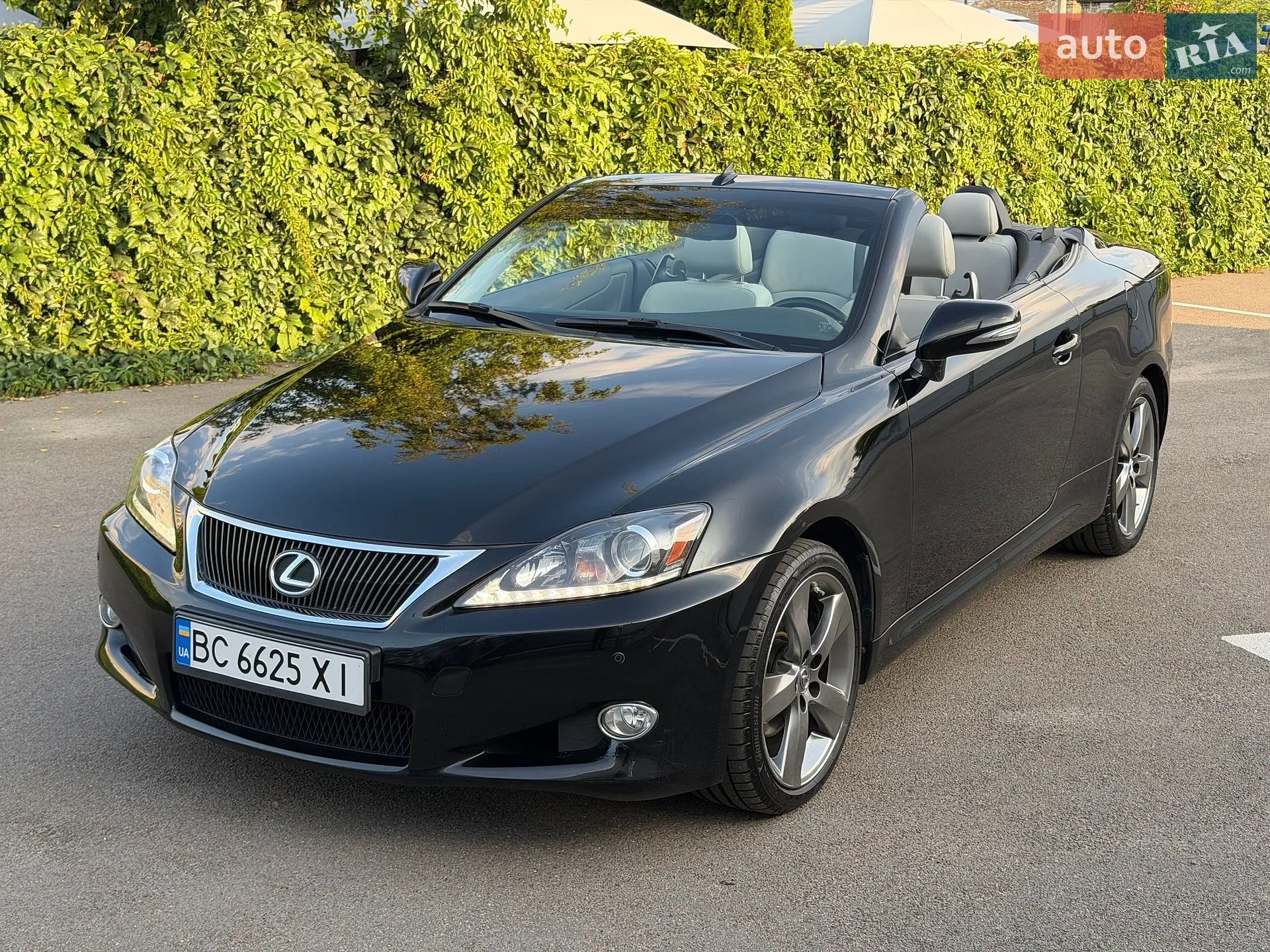2011 Lexus IS - мініатюра 14
