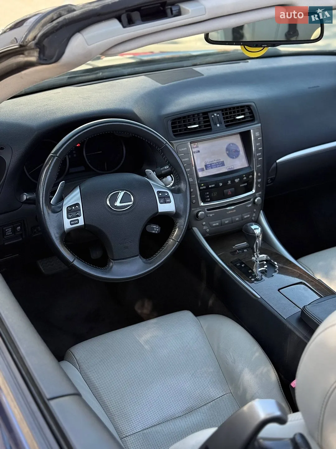 2011 Lexus IS - мініатюра 7