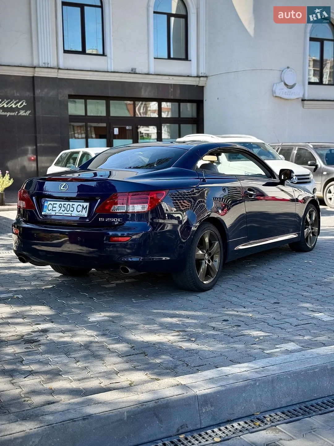 2011 Lexus IS - мініатюра 6